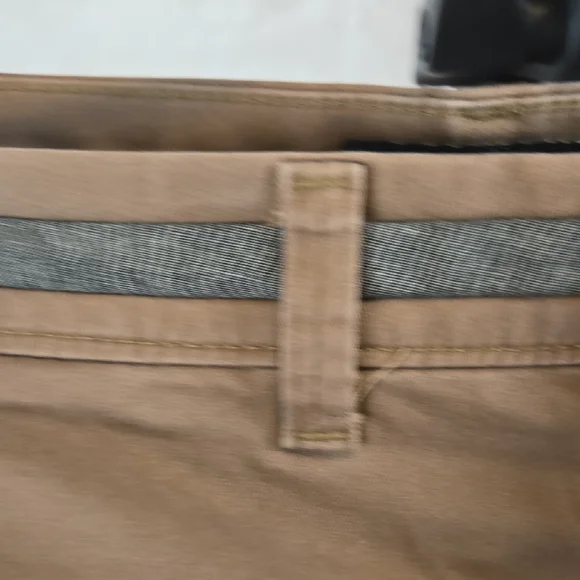 Express Men's 365 Comfort Super Skinny Hyper Stretch Tan Chino Pants - Picture 6 of 10